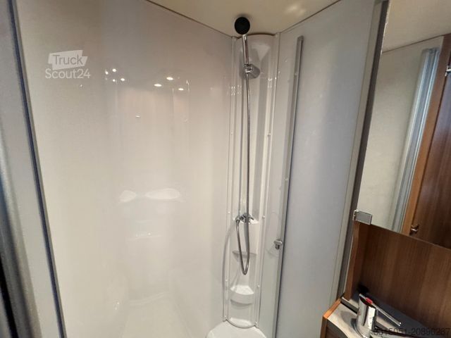 Capucine WEINSBERG CaraHome 650 DG Solar+Marki+TV+DieselStandheizu