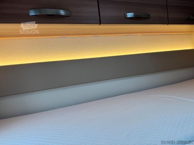 Capucine WEINSBERG CaraHome 650 DG Solar+Marki+TV+DieselStandheizu