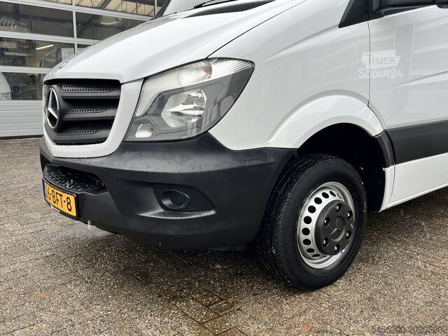 Plataforma de carga Mercedes-Benz Sprinter 513 cdi 130pk DC Laadkraan Hiab 017T A...
