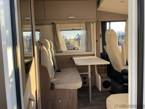 Karavāna/kempers Carado I 338 pro+