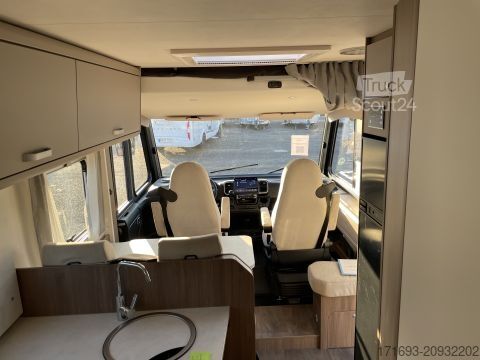 Karavāna/kempers Carado I 338 pro+