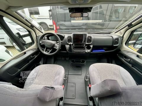 Daļēji integrēta kemperis Carado T 135 Pro+ TOP Ausstattung