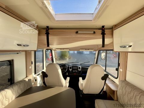 Integriertes Wohnmobil Bürstner Lyseo Time I 728 G Limited Luftfeder HA, Rollerbühne