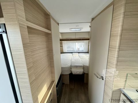 Bivalnik Fendt Bianco Selection 495 SG