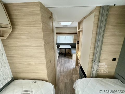 Bivalnik Fendt Bianco Selection 495 SG