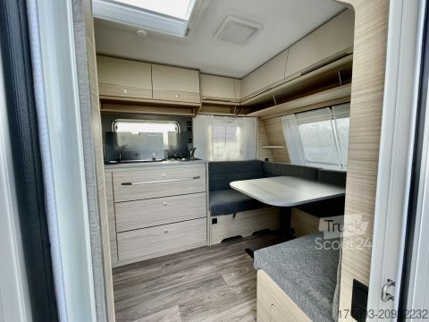 Bivalnik Fendt Bianco Selection 495 SG