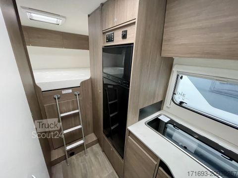 Daļēji integrēta kemperis Carado T 334 MESSE ANGEBOTE ON TOP