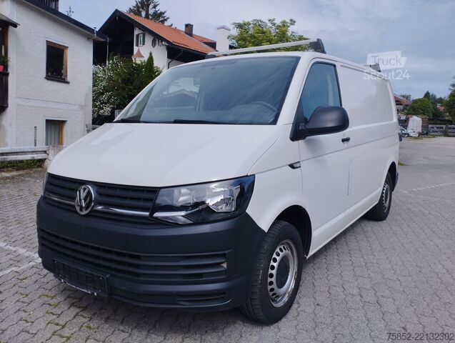 Bott műhelyes dobozos furgon VW T 6 2,0 TDI Werkzeugregale Werkstatt Bot