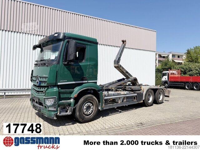 Kampós konténerszállító teherautó Mercedes-Benz Arocs 2653 LK 6x4 Kli-Ret Meiller Abrollkipper RS