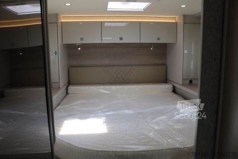 Напівінтегрований кемпер Bürstner Lineo T 700