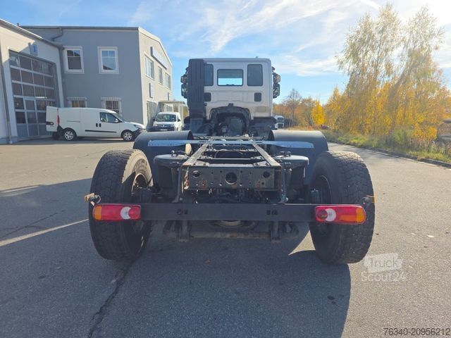 LKW-Fahrgestell IVECO AD260X40Y/PS HR ON*Rechtslenker*
