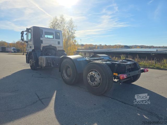 LKW-Fahrgestell IVECO AD260X40Y/PS HR ON*Rechtslenker*