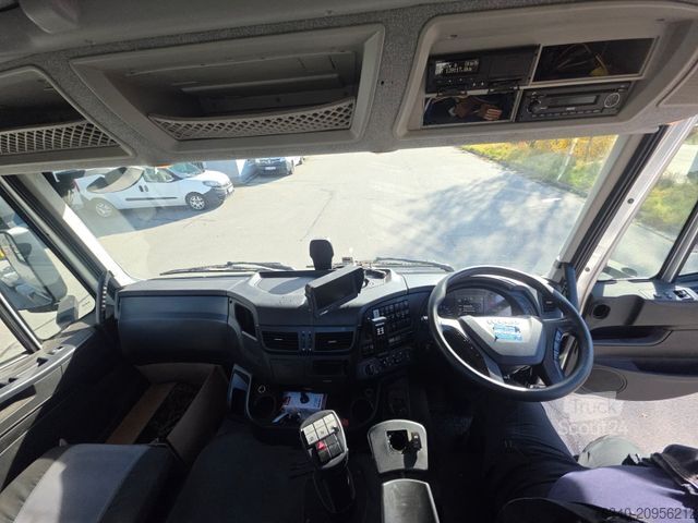 LKW-Fahrgestell IVECO AD260X40Y/PS HR ON*Rechtslenker*