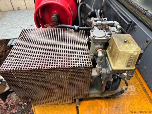 Chariot élévateur frontal STILL R70 40T