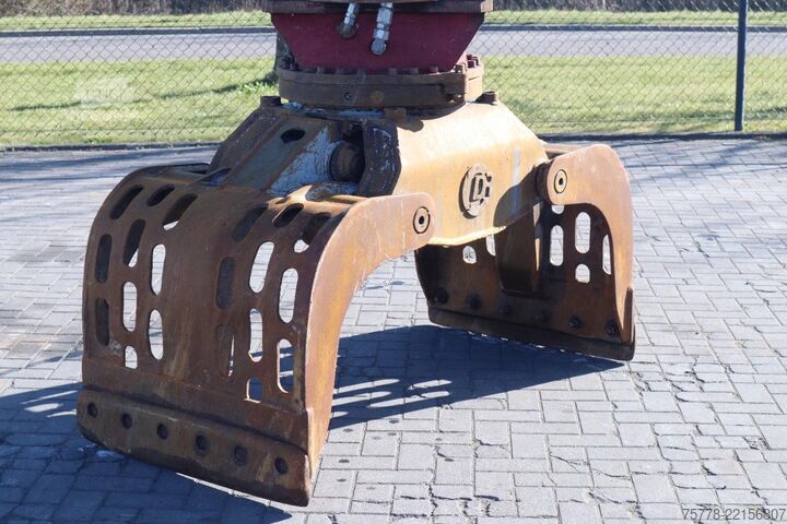 Rukovalac materijalom Sennebogen 817E K9 ULM | SORTING GRAB | BSS | LOW HOURS