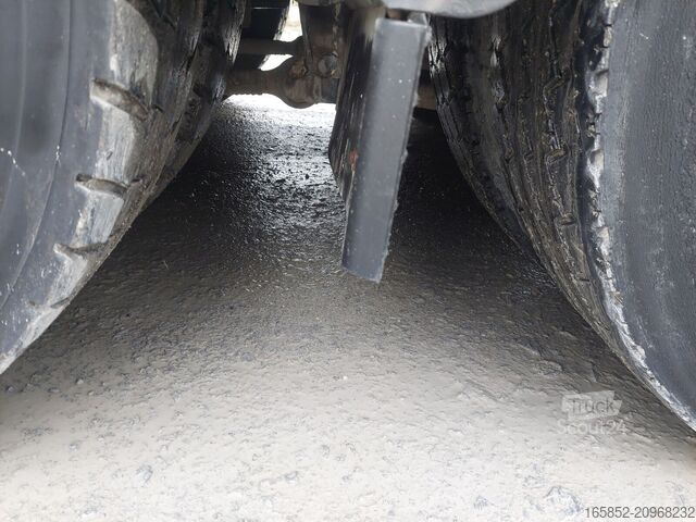 MAN TGX 35.440  Silo Euro 6 8x4 Lift+Lenk Klima (5) MAN TGX 35.440  Silo Euro 6 8x4 Lift+Lenk Klima (5)