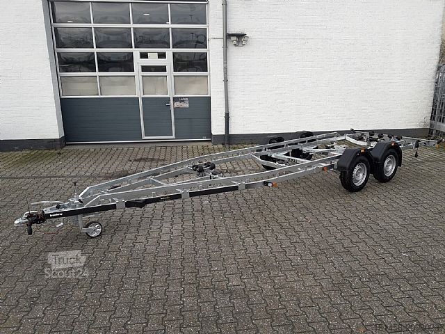 Remorque à bateaux Brenderup 2500kg Premium 650cm Motorboot Trailert