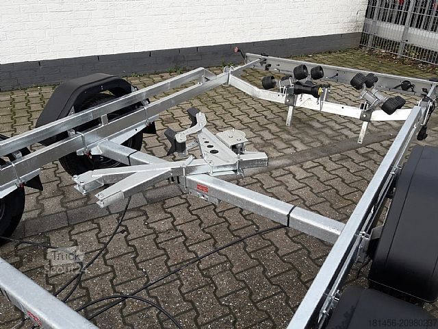 Remorque à bateaux Brenderup 2500kg Premium 650cm Motorboot Trailert