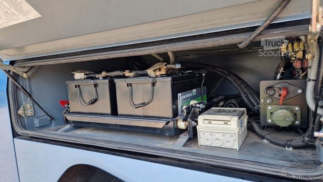 Caravan/camper Neoplan Starliner 2 XXL Wohnbus Setra