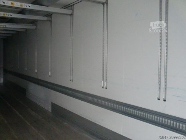 Semiremorcă frigorifică Schmitz Cargobull SKO 24/L - 13.4 FP V7 Doppelstock Lift