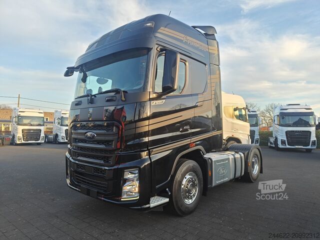 Vakio vetoauto Ford Truck F-Max