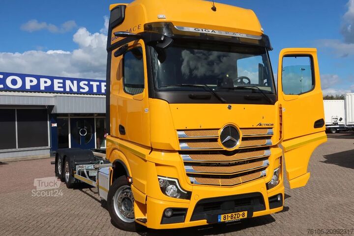 Châssis avec cabine Mercedes-Benz Actros 2642 LL Chassis Cabine Giga space