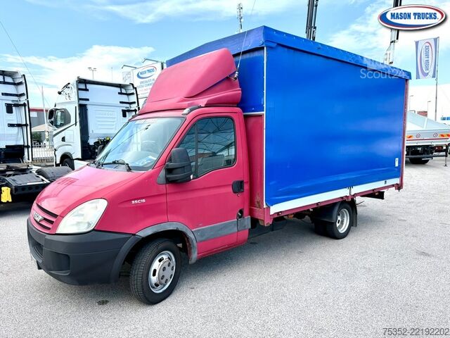 Kombi vozilo sa ceradom Iveco Daily 35c15