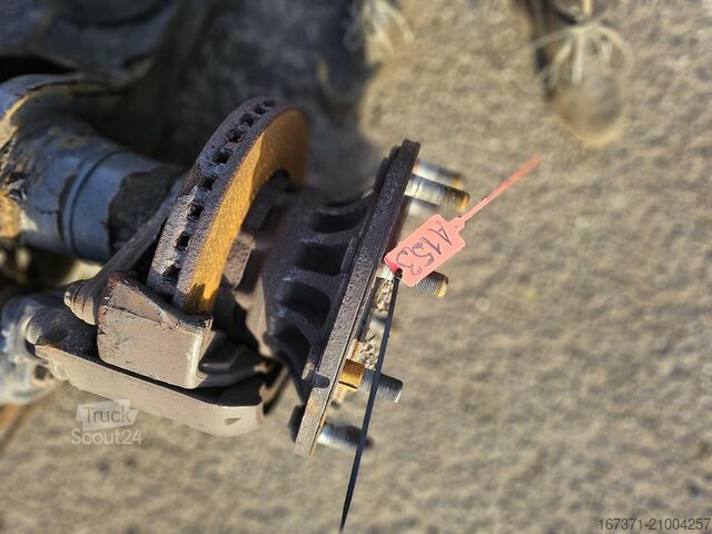 Essieu Saf TRAILER AXLE  DISC BRAKES 3 PIECES.