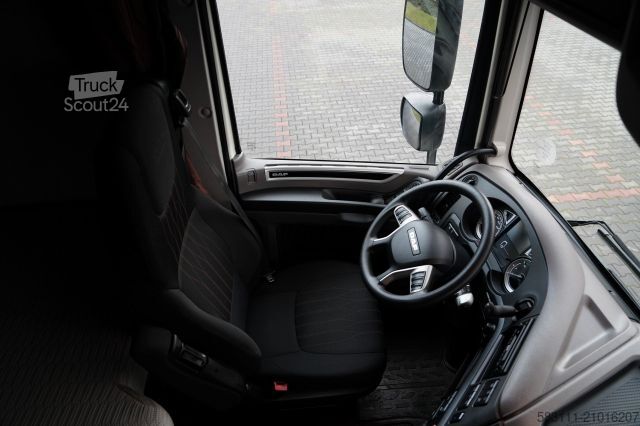 Standard nyergesvontató DAF XF 480 / SUPER SPACE CAB / 2021