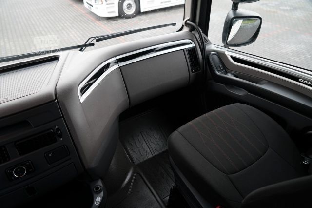 Standard nyergesvontató DAF XF 480 / SUPER SPACE CAB / 2021