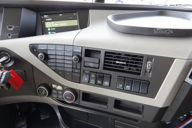 Τυπική μονάδα τράκτορα VOLVO FH500 / I-FH 500/ NISKA KABINA / SPROWADZONY / E