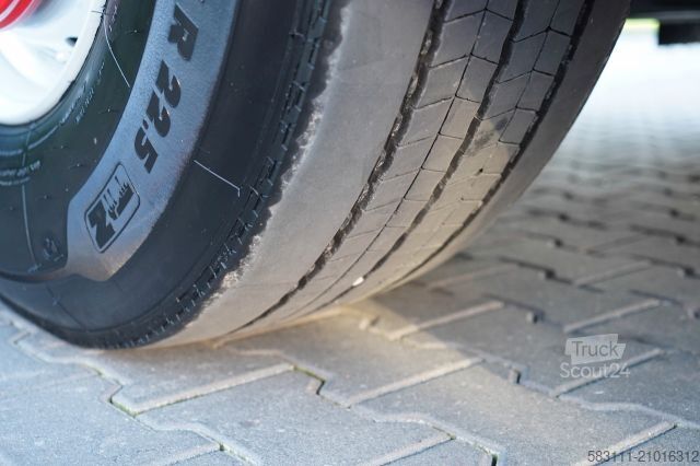 Standard nyergesvontató DAF XF 480 / SPACE CAB / RETARDER / I-PARK COOL / O