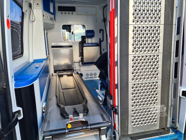 Bestelwagen Mercedes-Benz Sprinter 313 CDI 4x2 Sprinter 313 CDI 4x2, EEV, Krankenwagen