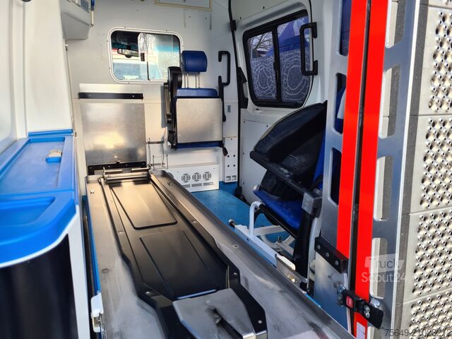 Bestelwagen Mercedes-Benz Sprinter 313 CDI 4x2 Sprinter 313 CDI 4x2, EEV, Krankenwagen