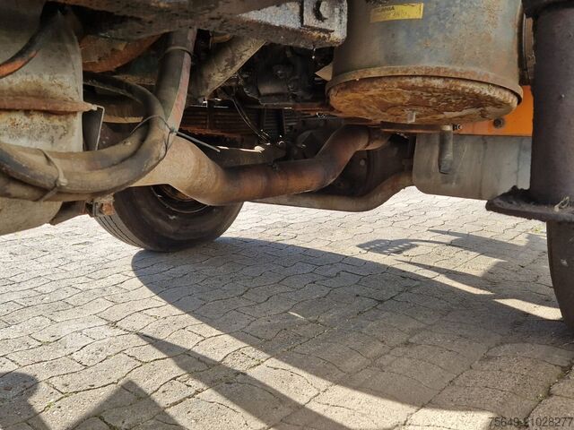 Grue à tour Scania 93H 250 4x4 93H 250 4x4, Winterdienstausstattung, Kran Palfinger PK8000