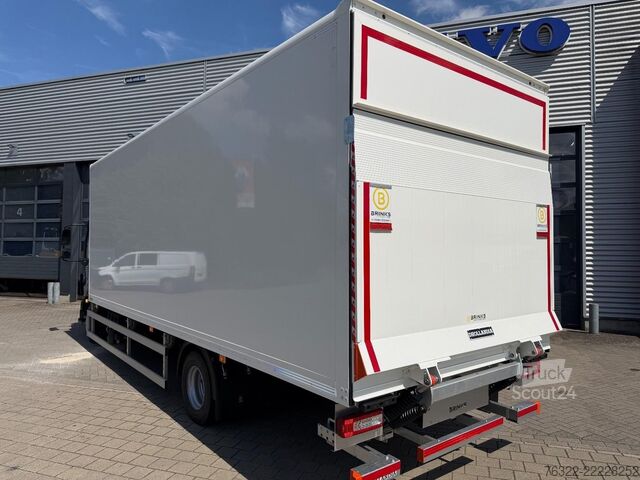 Mala Renault D 12 LOW P4X2  210E6 / PLYWOOD GESLOTEN LAADBAK...