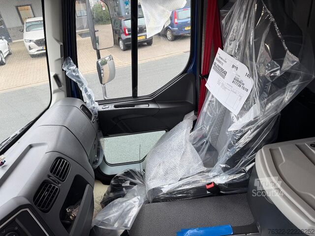 Mala Renault D 12 LOW P4X2  210E6 / PLYWOOD GESLOTEN LAADBAK...