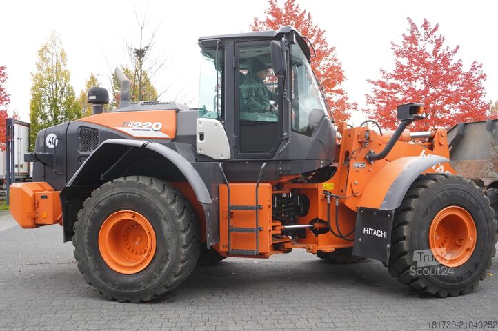 Kniklader Hitachi ZW220 articulated loader / 2 buckets