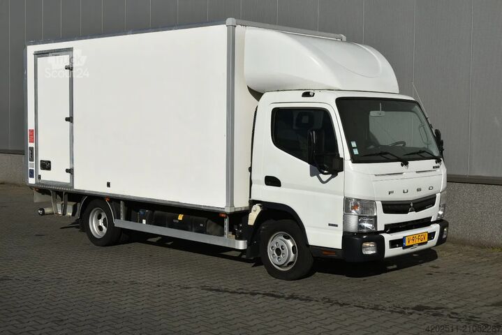 Valise FUSO Canter BAKWAGEN 3C15 MET 750KG LAADKLEP