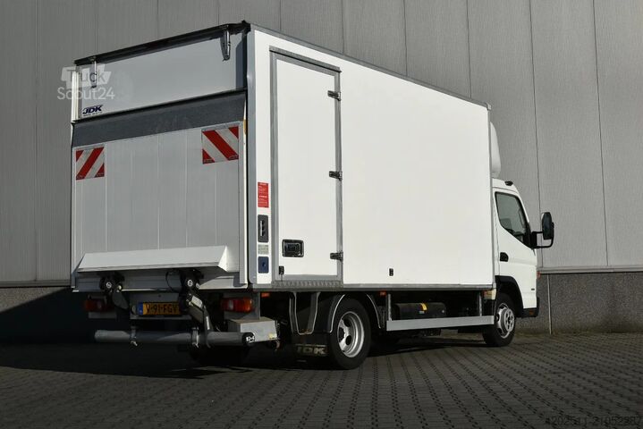 Valise FUSO Canter BAKWAGEN 3C15 MET 750KG LAADKLEP