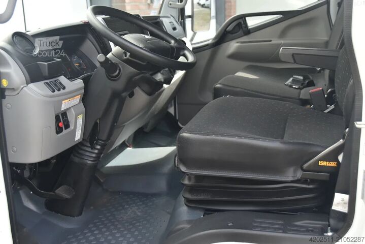 Valise FUSO Canter BAKWAGEN 3C15 MET 750KG LAADKLEP