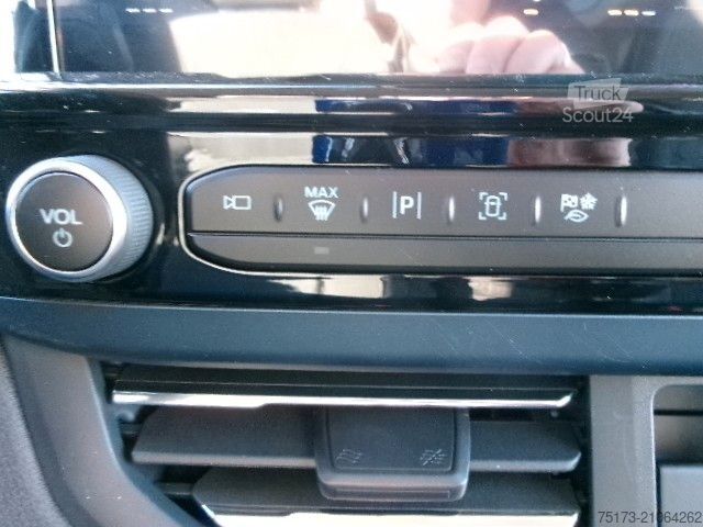 Minibus FORD Tourneo Custom Active 340L2 PHEV 360Kam Exclusiv