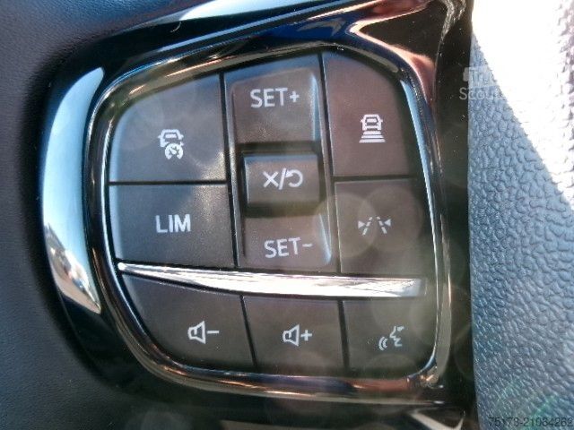 Minibus FORD Tourneo Custom Active 340L2 PHEV 360Kam Exclusiv