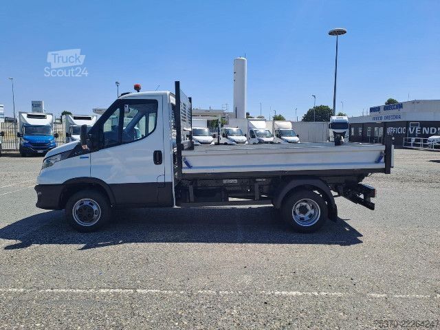 Fourgon personnalisé IVECO DAILY 35C14 - 3450