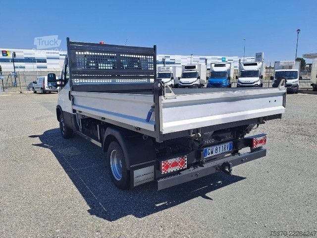 Fourgon personnalisé IVECO DAILY 35C14 - 3450