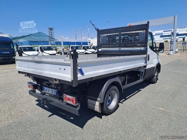 Fourgon personnalisé IVECO DAILY 35C14 - 3450