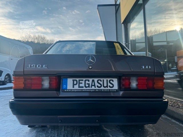 Βαν MERCEDES-BENZ 190 E 1.8  Limousine Oldtimer PKW Automatik