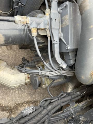 Trattore stradale standard MAN TGX 18.460 LEDER SITZE KIPPHYDRAULIK INTARDER 6