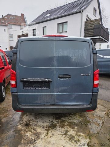 Fourgon tôlé MERCEDES-BENZ Vito Kasten 110  Kamera Tempom. Klima Tüv neu E6