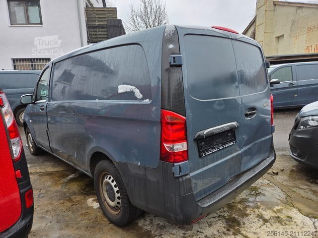 Fourgon tôlé MERCEDES-BENZ Vito Kasten 110  Kamera Tempom. Klima Tüv neu E6